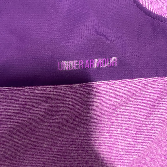 Kids Under Armour half zip size medium - Picture 3 of 3